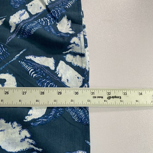 Tommy Bahama Shirt Mens Large Blue Cotton Stretch Hawaiian Camp Floral Island - Picture 9 of 10